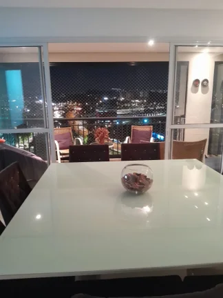 Imagem Apartamento 130M², 3Q, 1 Suíte, 2 Banheiros, 2 Vagas, 1 Depósito, Piscina, Churrasqueira, Piscina Aquecida, Espaço Gourmet, Salão de Festas.