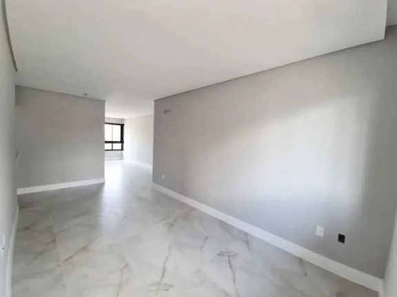Imagem Apartamento com 3 suítes e 2 vagas de garagem em Balneário Camboriú/SC