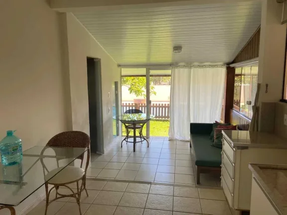Imagem Apartamento com 3 dormitórios sendo 2 suítes e 2 vagas de garagem em Balneário Camboriú/SC