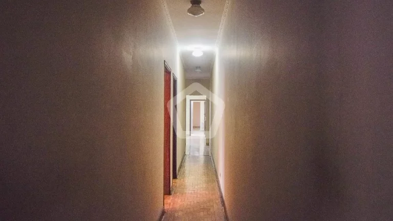 Imagem Imperdível oportunidade: Casa à venda em São Caetano do Sul-SP, bairro Cerâmica, 2 quartos, 2 banheiros, 2 vagas e 244m².
