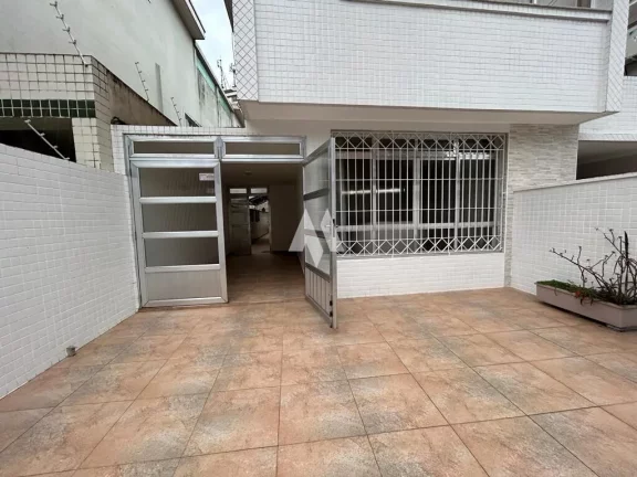 Imagem Sobreposta Térrea com 03 dormitórios sendo 01 suíte em Santos