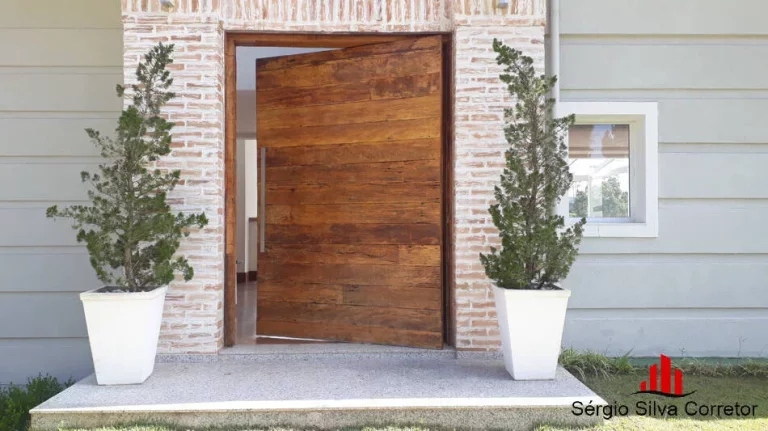 Imagem Casa com 05 Suítes à Venda, em Condomínio Fechado em Campos do Jordão SP.