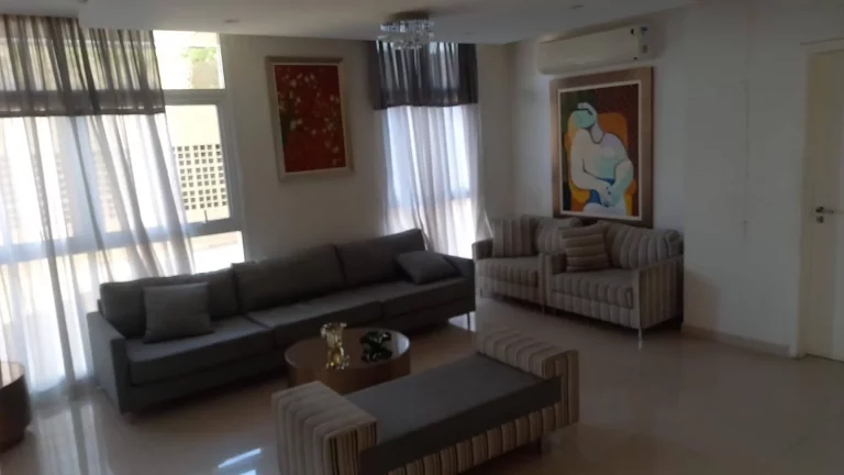 Imagem Apartamento 140 m² 4 Dormitorios sendo 2 Suites e 3 Vagas de Garagens