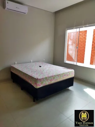 Imagem Casa de 3/4 Mobiliada Ótimo Padrão em condomínio Fechado