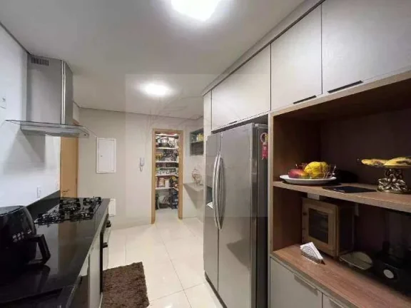 Imagem Apartamento de luxo no Place Vendôme – 3 suítes, 4 banheiros e 3 vagas-200 m2