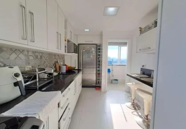 Imagem Apartamento triplex tipo cobertura a venda na Ponta da Praia