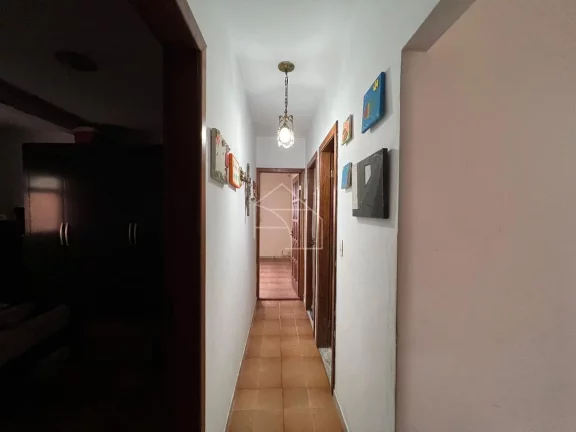 Imagem Oportunidade Imperdível em Laranjeiras – Ponto Comercial + Residência Completa!