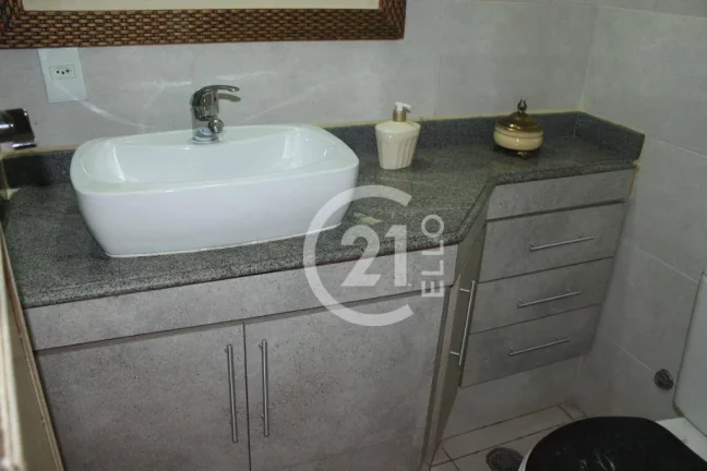 Imagem Na melhor rua de Moema, 159m², 4 suítes