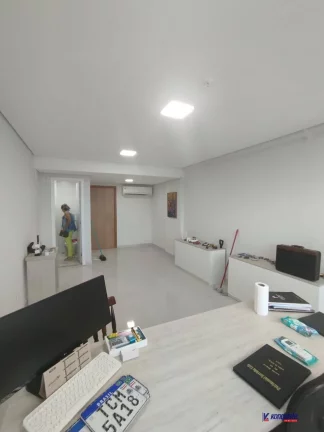Imagem VENDO SALA NO JORGE LEAL