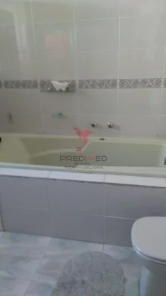 Imagem CASA NO CENTRO PRÓPRIO PARA CLINICA OU MORADIA, Sobrado com estacionamento próprio