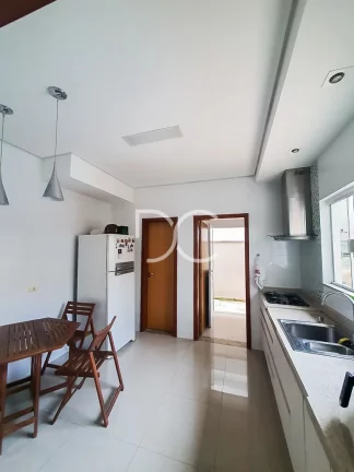 Imagem Ibiti Royal Park - Venda Sobrado | AT 250 m² | AC 230 m² | 3 Dormitórios | 3 Suítes | 4 Banheiros | 4 Vagas