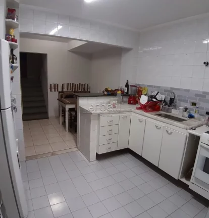 Imagem Casa em condomínio com 85 M², com 2 quartos sendo 1 suíte, copa cozinha com balcão tipo american...