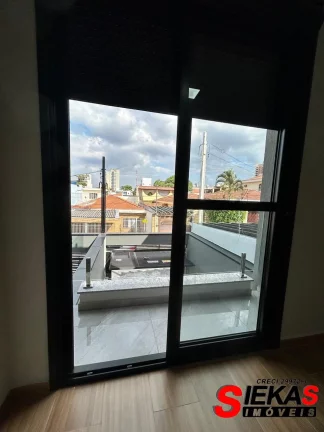 Imagem Espaçosa casa de 3 quartos e 3 suítes na Vila Carrão - São Paulo, 170m² e 1 vaga de garagem!