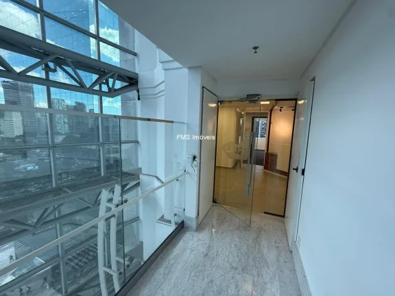 Imagem Sala comercial na Vila Nova Conceição com 393,63m²