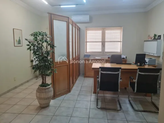 Imagem Casa comercial à venda em Campinas, Jd. Chapadão. Casa com 5 salas todas com banheiros, ampla rece...
