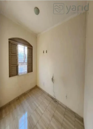 Imagem Imperdível: Casa à venda em Jundiaí-SP, Vila Isabel Eber! 4 quartos, 2 salas, 3 banheiros, 3 vagas de garagem, ecelente de área.