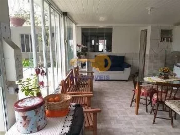 Imagem EXCELENTE RESIDENCIAL COM 5 DORMITÓRIOS NO BALNEÁRIO ITAPUÃ