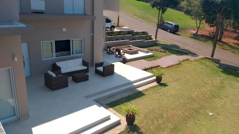 Imagem Casa de alto padrão em condomínio na represa - Bragança Paulista