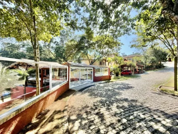Imagem Casa em Condomínio a Venda no bairro Granja Viana - Carapicuíba, SP