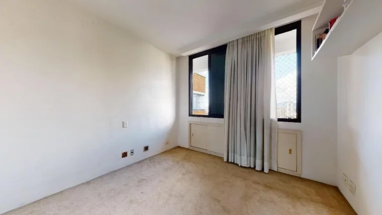 Imagem Apartamento 3 quartos, 1 suite, 3 vagas, 203 m²