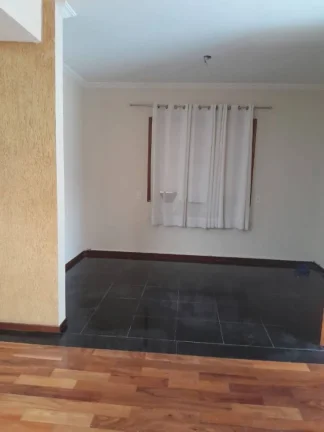 Imagem Casa Sobrado, 3 Dormitórios ( 1 Suíte),275m², Condomínio San Marino, Sjc.