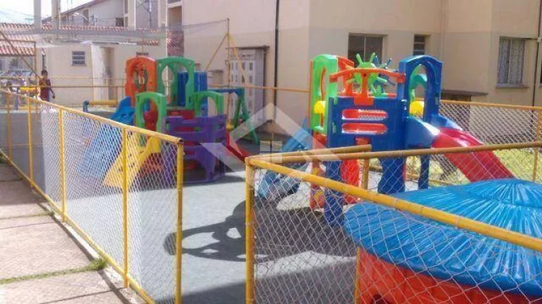Imagem Apartamento em Inhoaíba com 2 Quartos, Condomínio Clube