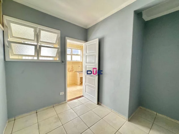 Imagem Apartamento com 3 dormitórios sendo 1 suite e dep completa deempragada na quadra da praia à venda, 137 m² por R$ 790.000 - Gonzaga - Santos/SP
