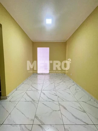 Imagem Casa para locação no São José com 3 quartos, sendo 1 sui?te, PETROLINA - PE