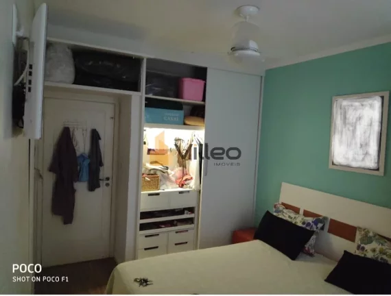 Imagem Duas casas.

Casa do piso superior: Em fino acabamento e inteira reformada.
Sala, dois quartos sendo...