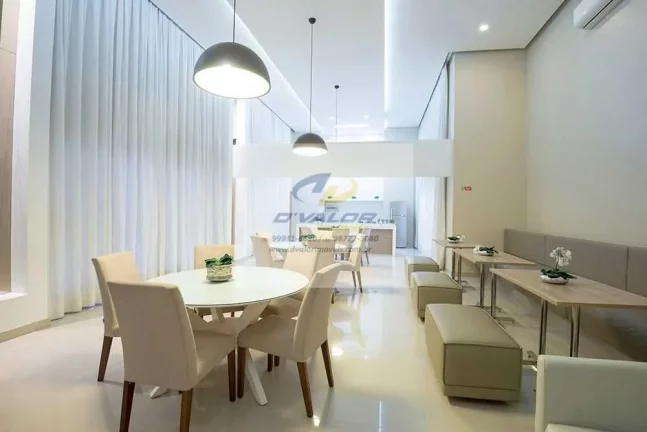 Imagem Vendo Apartamento com 132 m², 3 suítes +DCE, varanda gourmet, sala p/ 2 ambientes e 3 vagas