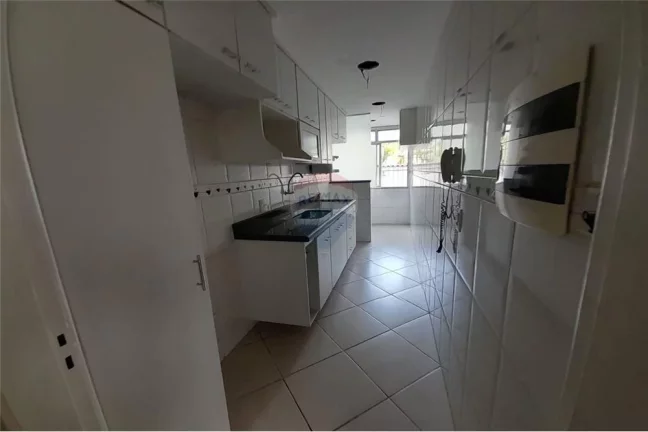Imagem Apartamento com 2 quartos á venda em Praça Seca - Rio de Janeiro