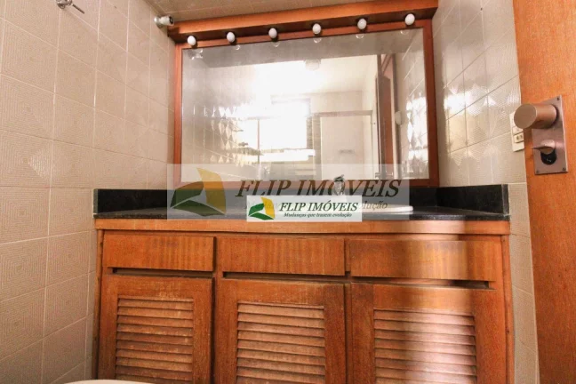 Imagem More em um apartamento com 207 m², 4 suítes, 2 vagas de garagem no miolo do Cambuí - Campinas - SP