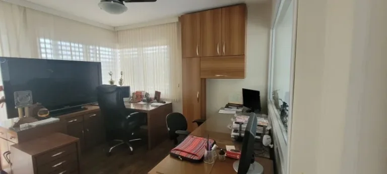 Imagem Casa com 3 dormitórios Condomínio Fechado no bairro Ratones