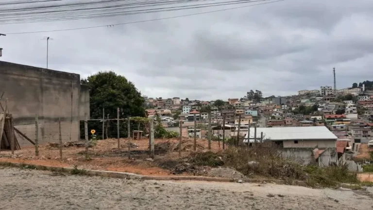Imagem Lote à venda, no Loteamento Vale das Rosas, em Barbacena, Grogotó, 360m2