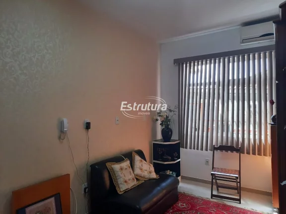 Imagem Apartamento térreo amplo com localização central