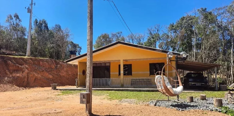 Imagem Chácara com 6500m² em Agudos do Sul - Estuda Permuta - R$495 mil