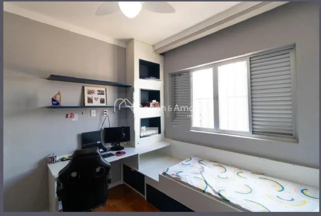 Imagem Apartamento com 3 Quartos e 2 banheiros à Venda, 110 m² por R$ 424.000