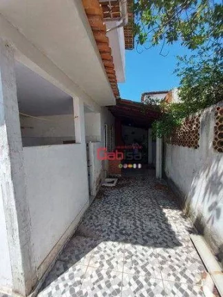 Imagem Casa com 5 dormitórios à venda, 250 m² por R$ 550.000 - Peró - Cabo Frio/RJ