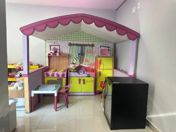 Imagem Sobrado para Venda no bairro Vila Lusitânia em São Bernardo do Campo, 3 dormitórios (sendo 2 suítes), 4 vagas, 258m²