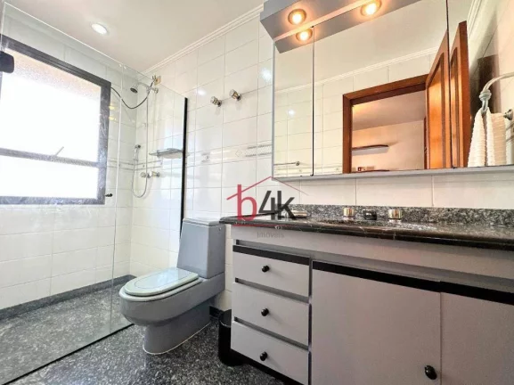 Imagem Apartamento no Campo Belo com 3 suítes - venda ou alugar.