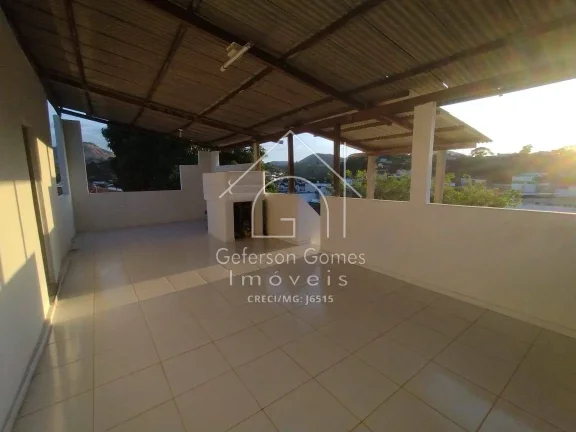 Imagem Casa à venda com 03 Quartos - Centro - Mantena - MG