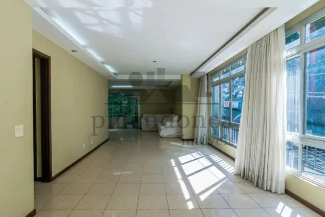 Imagem Apartamento no Jardim Paulista com 175m², 3 quartos (1 suíte) e 1 vaga.