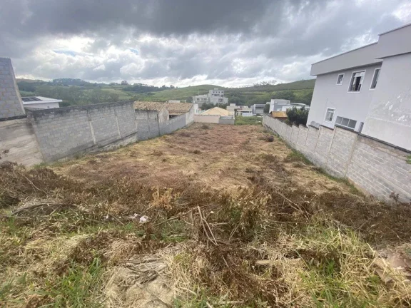 Imagem Lote de 1000 m2 em Condomínio de Alto Padrão – Segurança e Qualidade de Vida