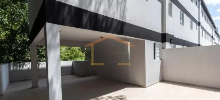 Imagem Apartamento aconchegante à venda na Água Fria, 2 dormitórios, 1 banheiro, varanda, área de servi...