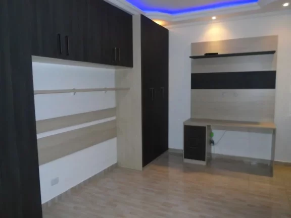 Imagem Sobrado com 3 dormitórios à venda, 220 m² por R$ 800.000,00 - Jardim Quaresmeira II - Suzano/SP