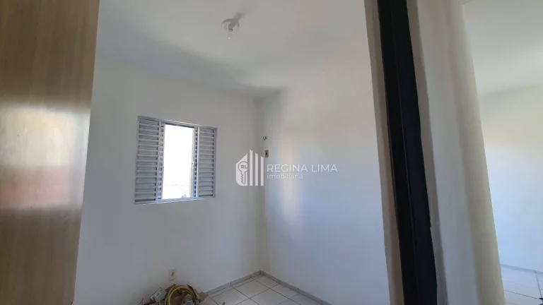 Imagem Apartamento pronto para morar, 3 dormitórios à venda, 55 m² por R$ 160.000,00 - Condomínio TORQUATO NETO - Ilhotas - Teresina/PI