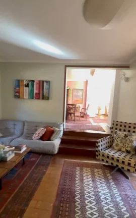 Imagem Condomínio Palos Verdes, Miolo da Granja Viana. 90% terrea! • Casa com estilo único, arquitetura...