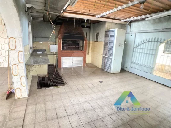 Imagem Casa com piscina em 300m² na Vila das Mercês - Região da Saúde/Zsul.