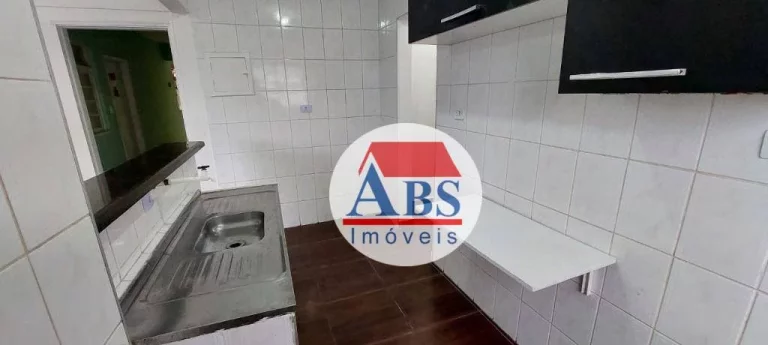 Imagem Apartamento com 2 dormitórios à venda 100 metros da praia por R$ 190.000