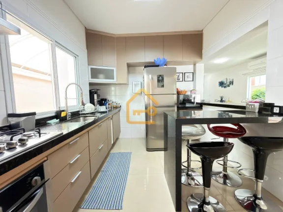 Imagem Casa em condomínio à venda em Jacareí-SP, no Jardim Crystal Park, 3 quartos